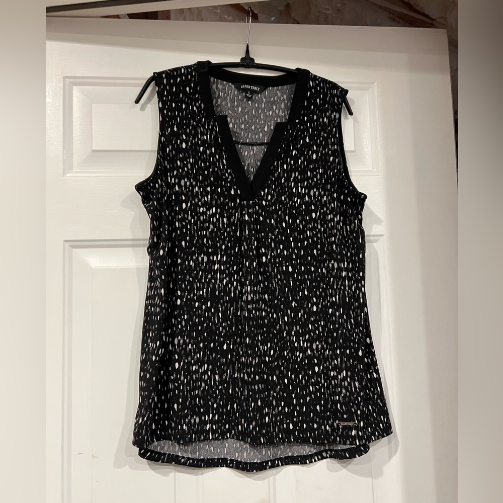 Black and White Patterned Women's Top